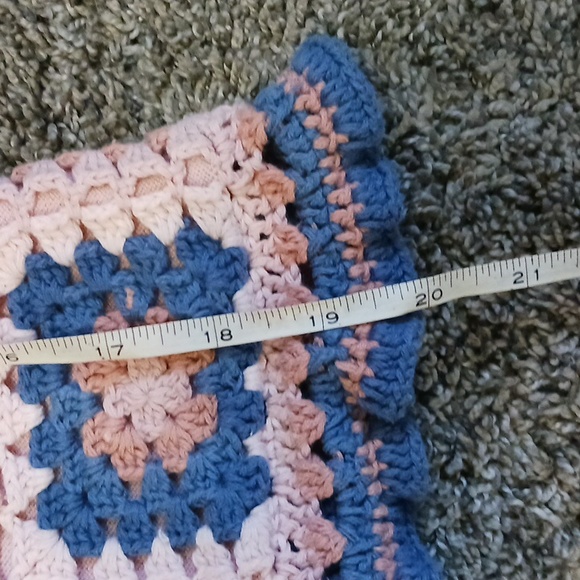 American Eagle granny square crocheted sweater tank - L - Picture 7 of 7